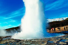 间歇喷泉Geysir-盖锡尔